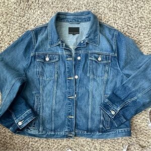 Banana Republic Classic Blue Jean Jacket